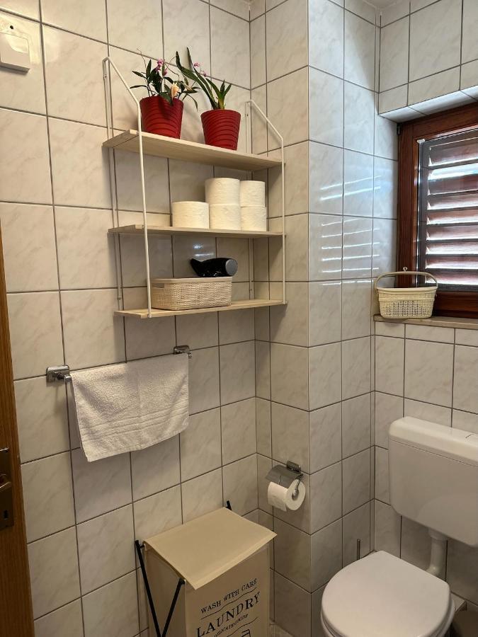 Family Apartment Makarska Exterior photo